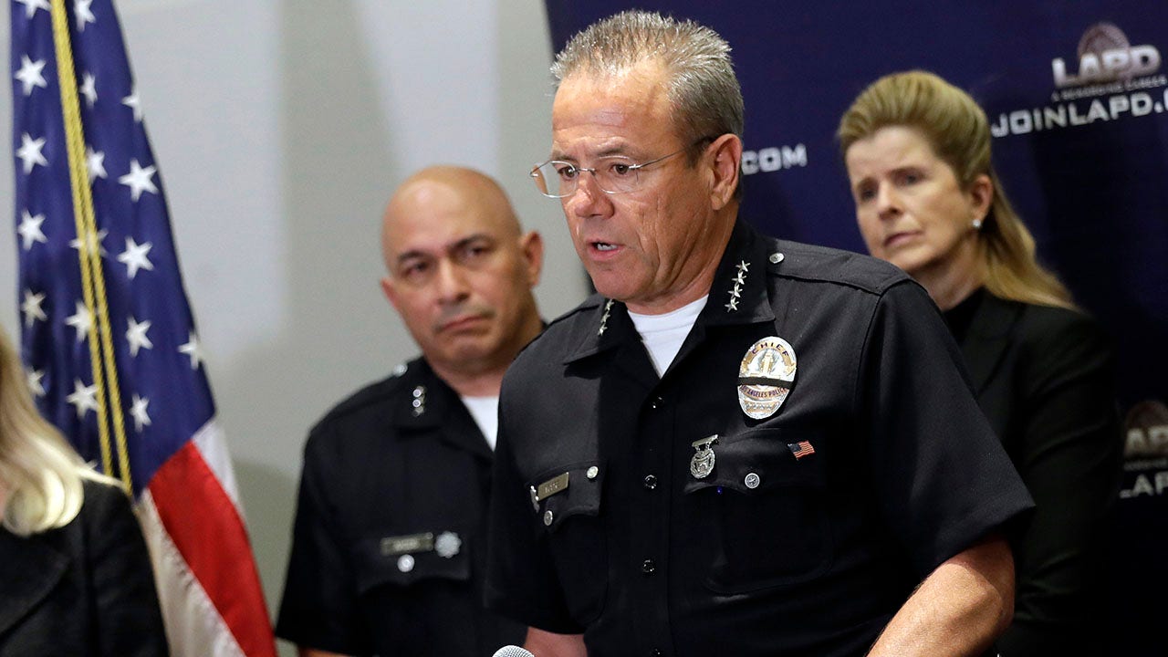 Los Angeles sees dip in murders, gun violence in first three weeks of 2022, chief says