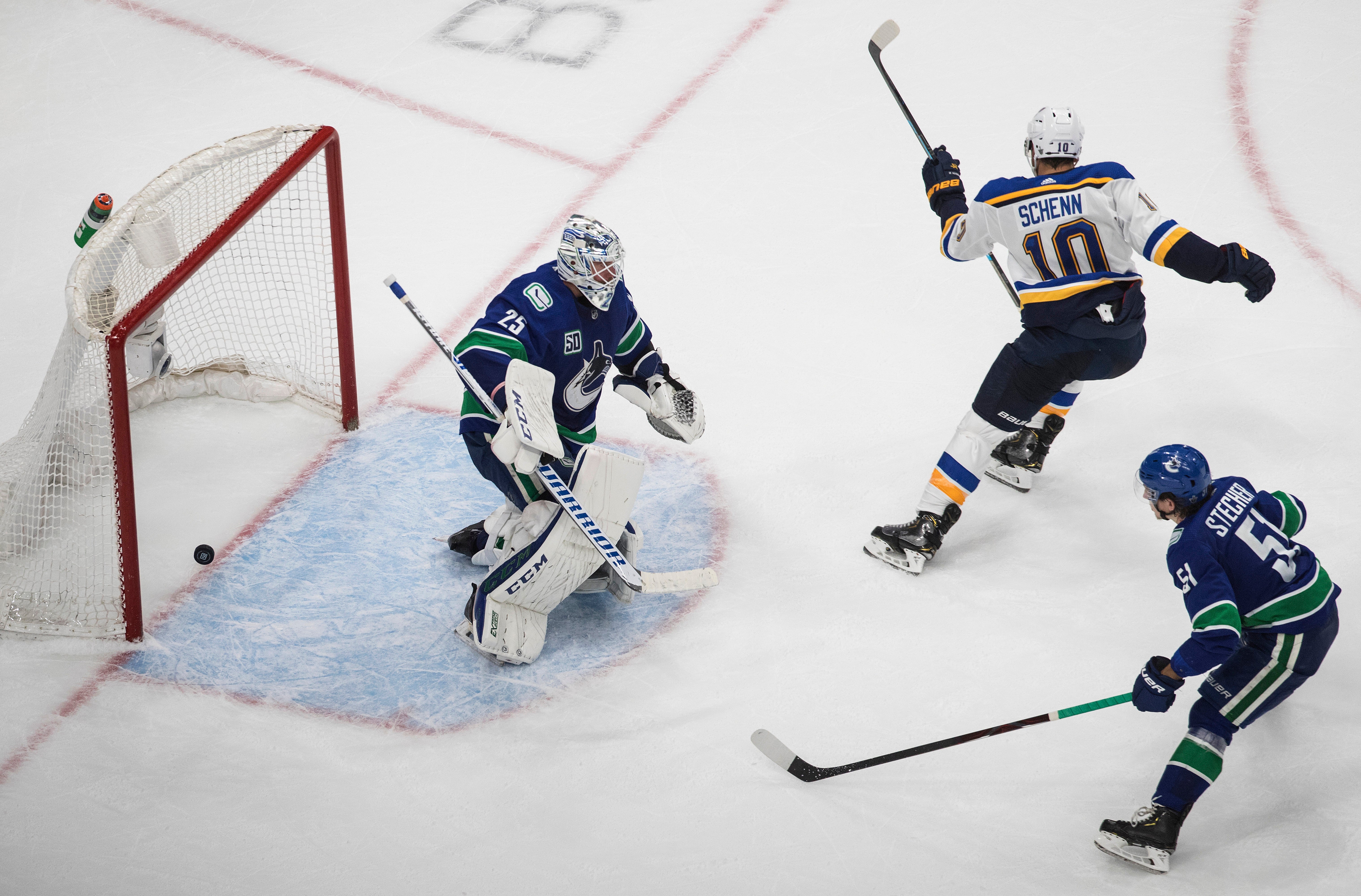 Schenn scores in OT, Blues beat Canucks in Game 3