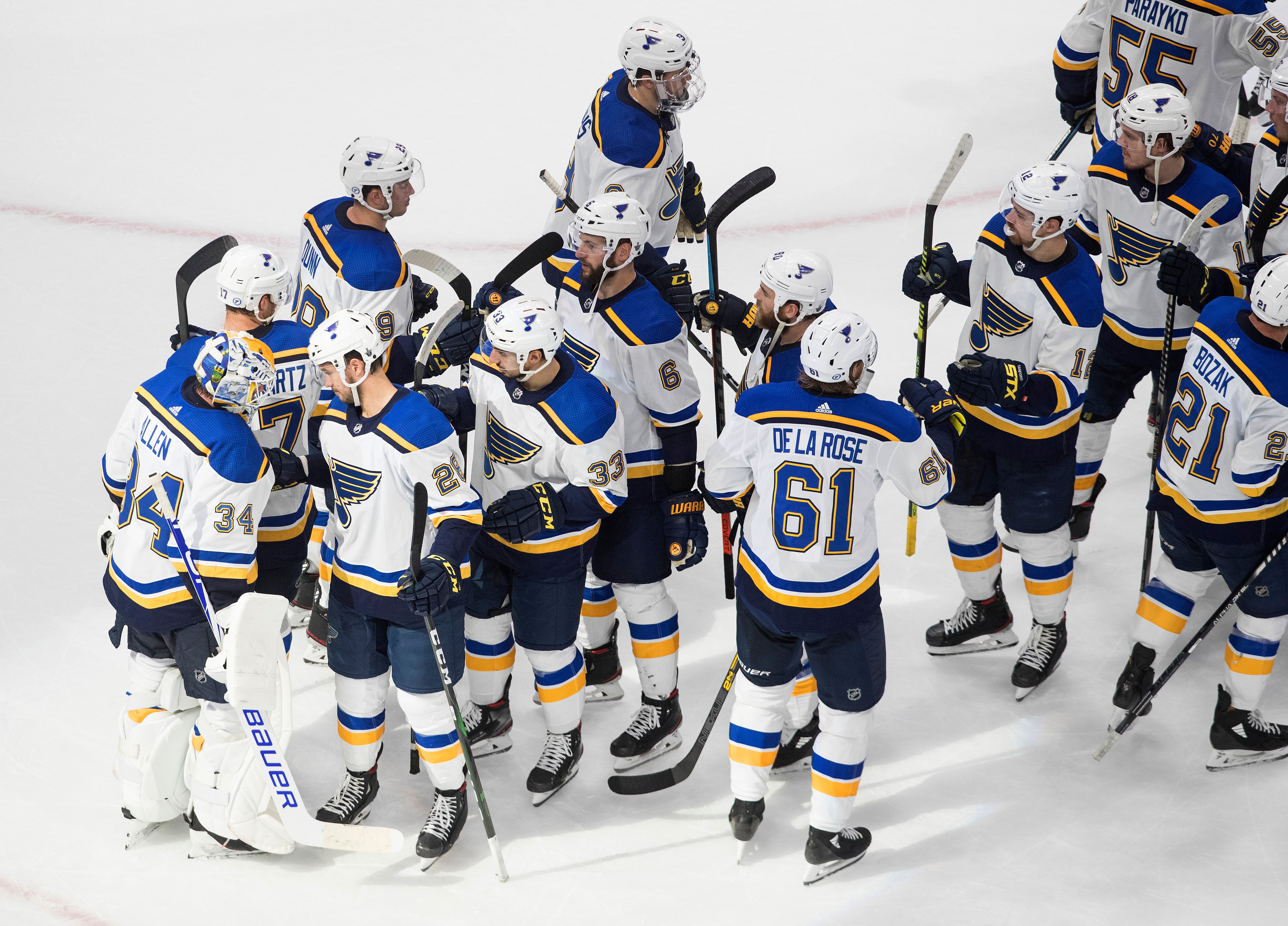 Ryan O’Reilly scores 2, Blues beat Canucks 3-1 to tie series