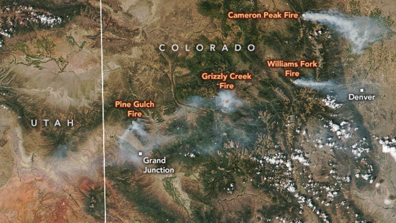 Colorado wildfires burn more than 130,000 acres, smoke spotted from