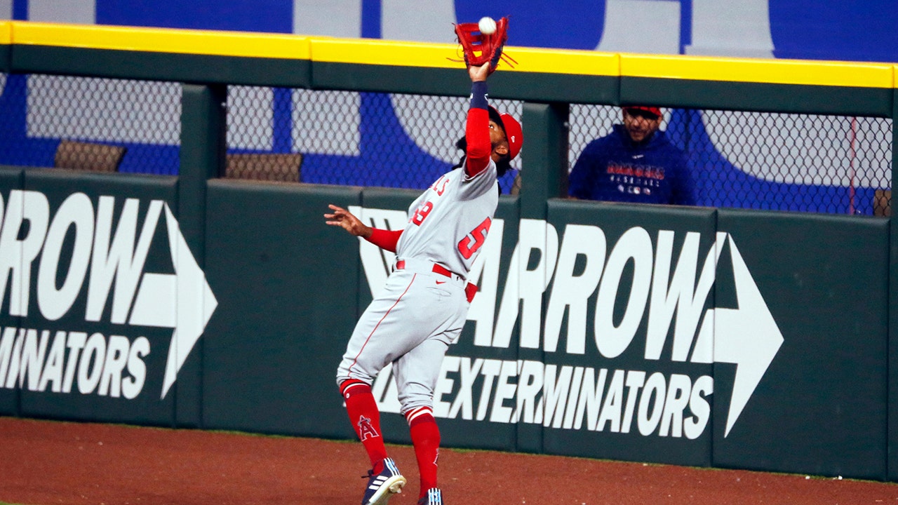 Jo Adell has knee contusion after collision with wall - Halos Heaven