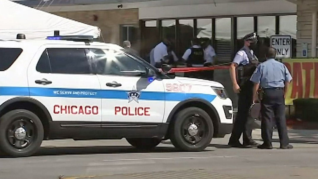 Chicago cop shot Saturday morning, third cop shot this week