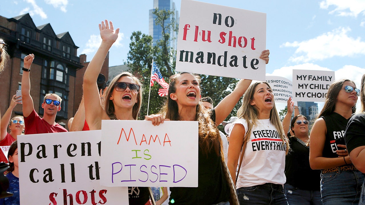 Massachusetts student flu shot mandate draws hundreds of protesters to