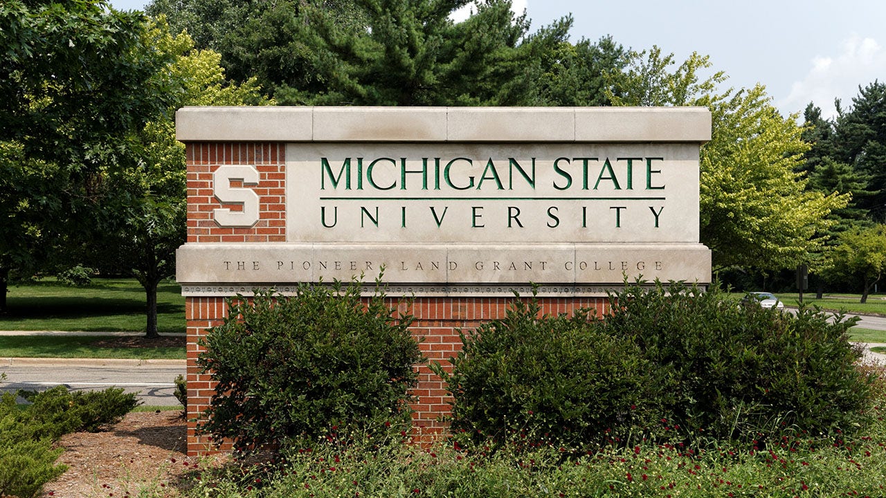 Michigan State football signee charged with exorting girl
