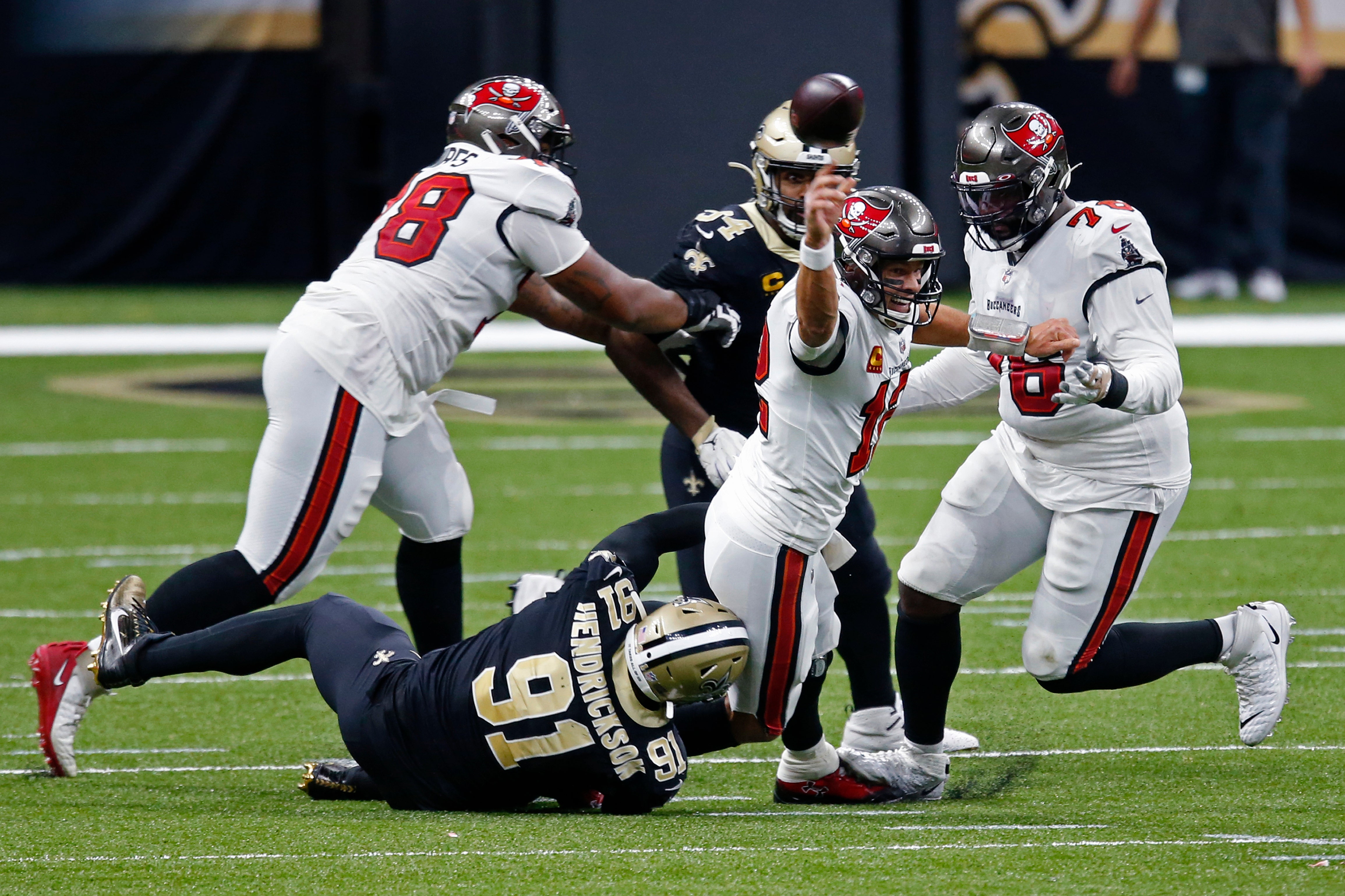 FOX Sports PR on X: The star-studded showdown between Brady's @Buccaneers  and Brees' @Saints led America's Game of the Week to a strong start. 