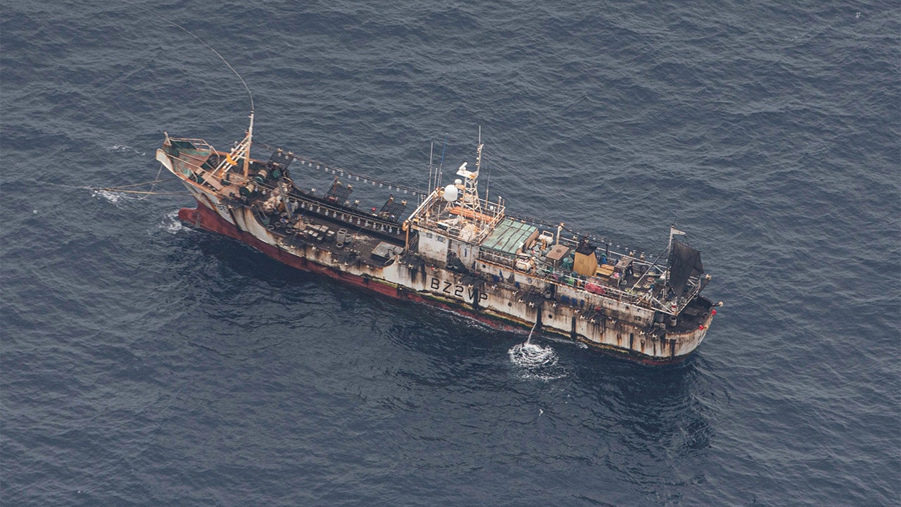 FOX NEWS: Chinese fishing fleets caught in Galapagos Islands violating Ecuadorian sovereignty October 1, 2020 at 04:05AM