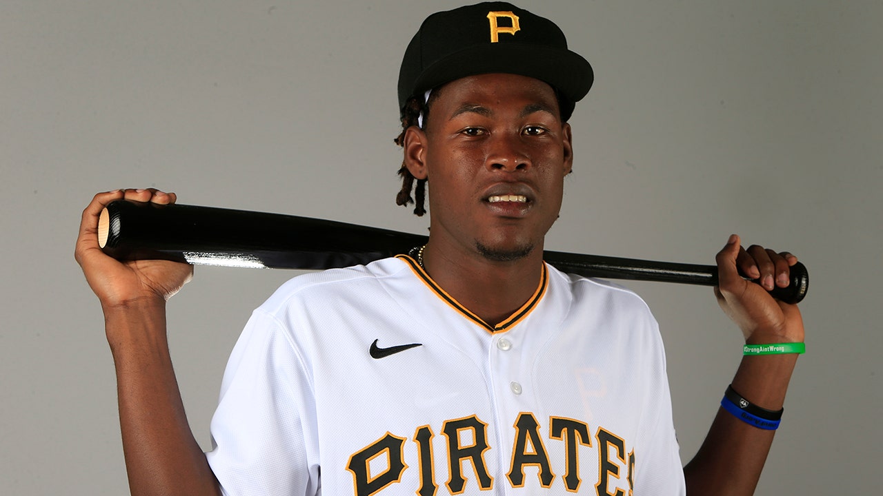 Pirates prospect Oneil Cruz arrested after fatal crash