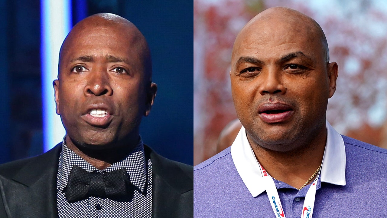 Kenny Smith Wants NBA Players To Use Salary Spike To Help Less