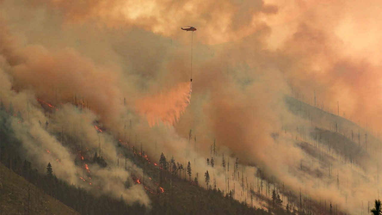 Wildfire emergency in Oregon as it faces 'onceinageneration event