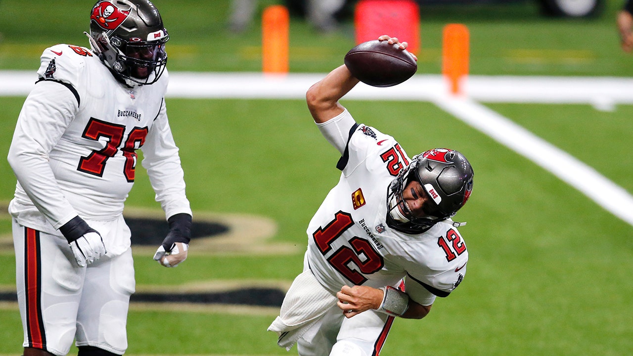 Tom Brady Tampa Bay Buccaneers Debut v New Orleans Saints 2020 Images