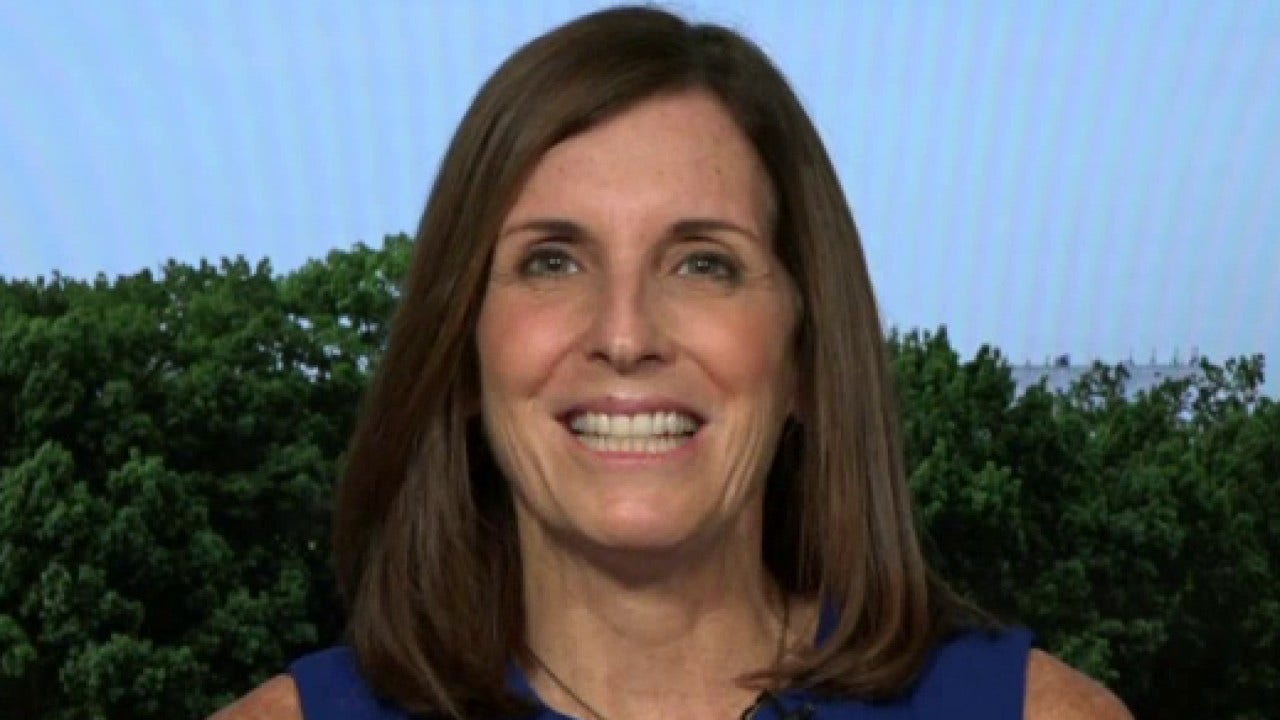 McSally lays out Arizona Senate race stakes: 'I'm standing on the wall' to prevent 'radical left' takeover