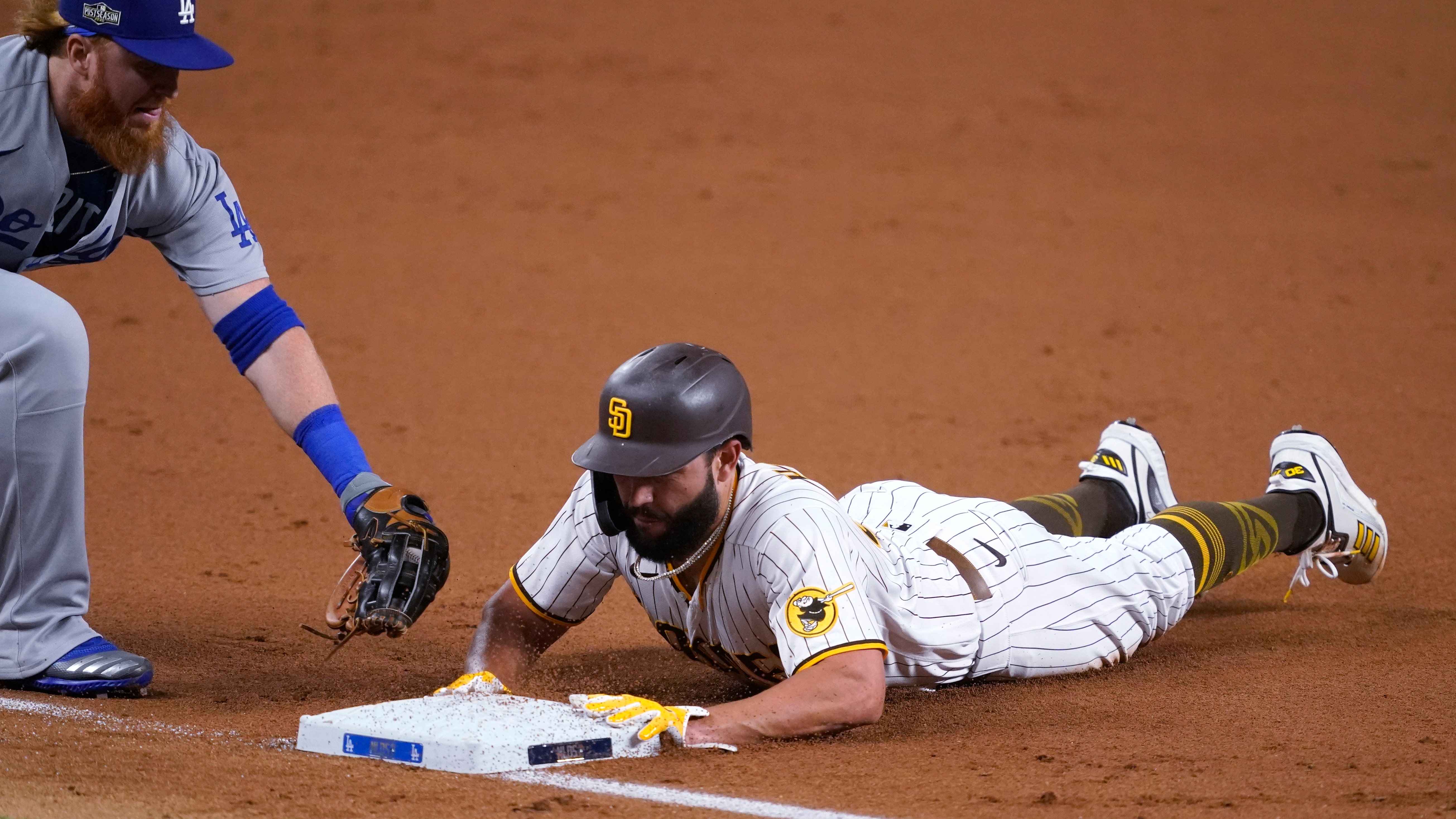 Padres' Pham stabbed in San Diego, expected to make full recovery