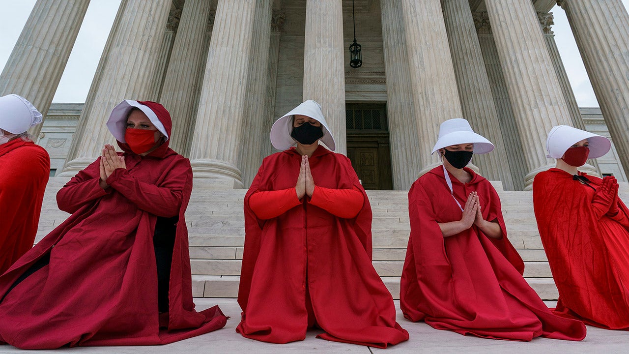 Activists lay out plans for Roe v. Wade protests outside Catholic churches on Mother's Day