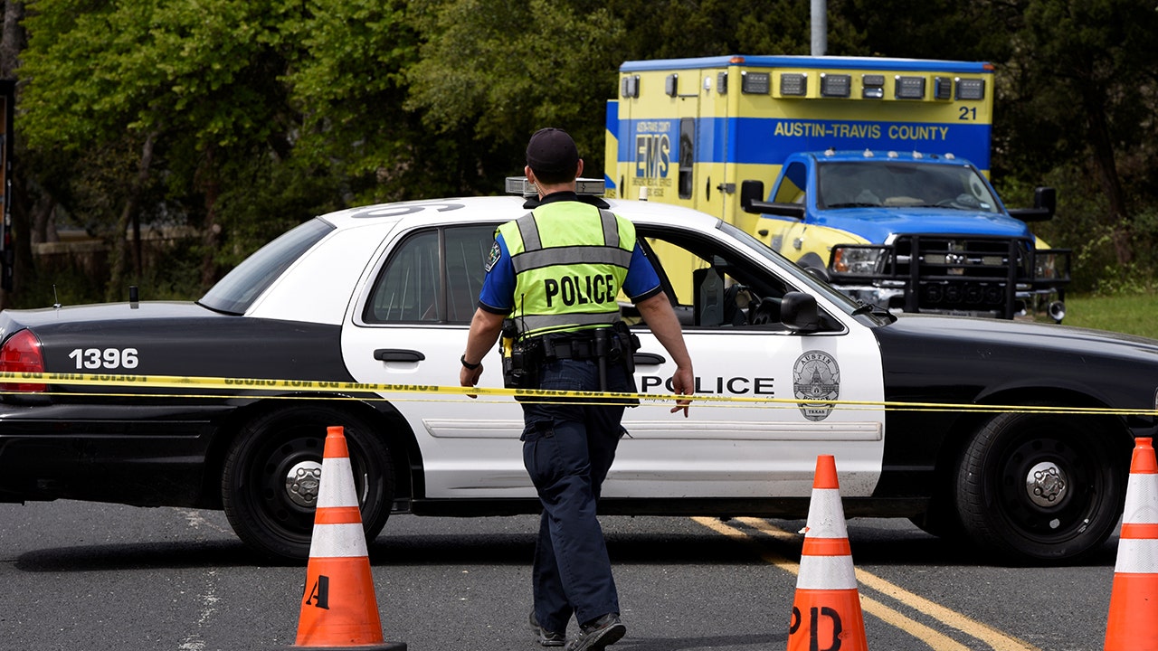 Texas woman shot multiple times in Texas Roadhouse parking lot