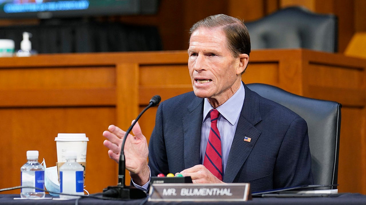 Dem Sen. Blumenthal 'furious' over Biden admin delaying Americans trying to leave Afghanistan