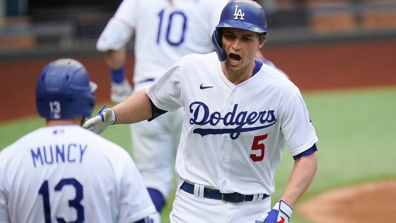 NLCS Game 7: Cody Bellinger's massive homer sends Dodgers to World