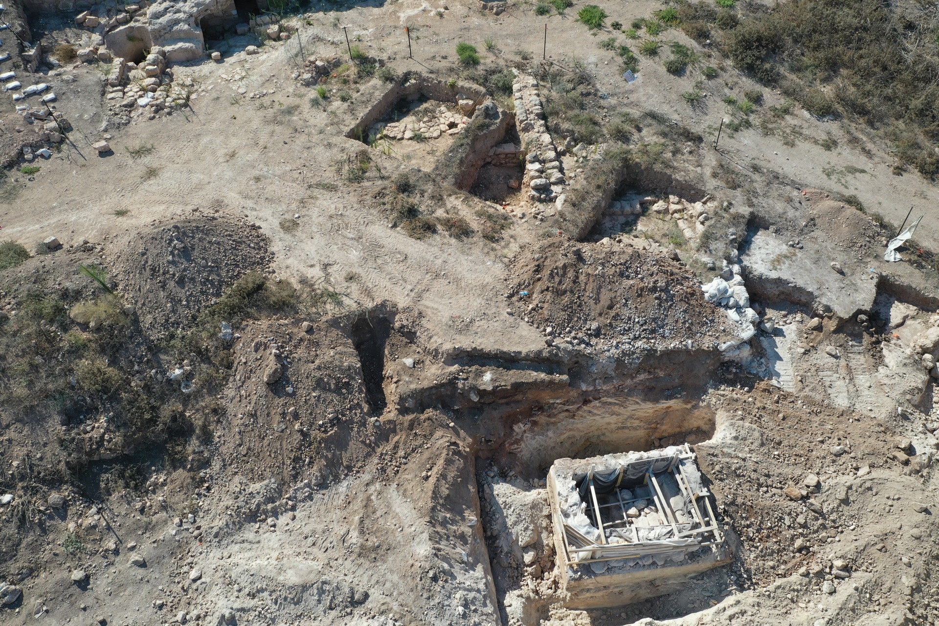2000yearold-ritual-bath-discovered-in-israel