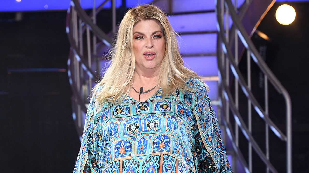 Kirstie Alley slams media, government after reports Wuhan workers fell ill with coronavirus symptoms in 2019