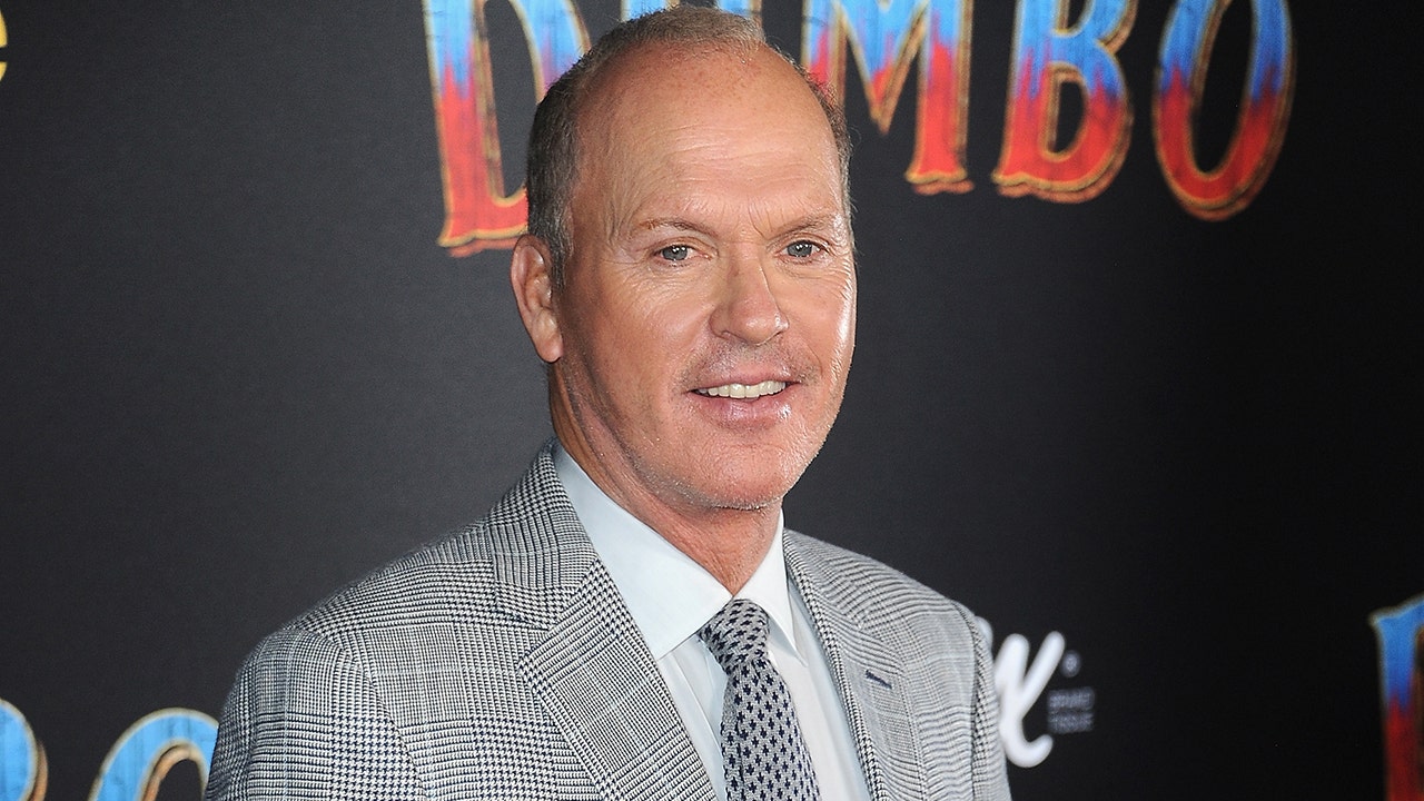 'The Flash' director gives sneak peek at Michael Keaton's Batman suit