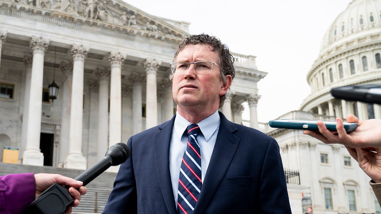 Massie slams FDA and USDA, blames them for baby formula and meat shortages