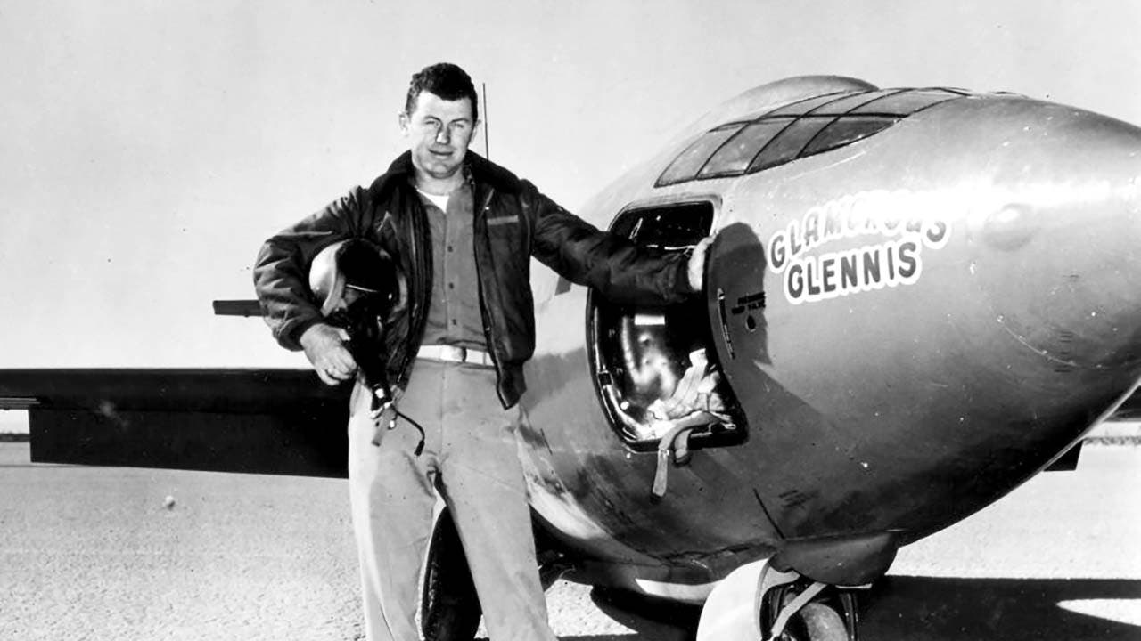 Chuck Yeager, the first man to break the sound barrier, dead at 97