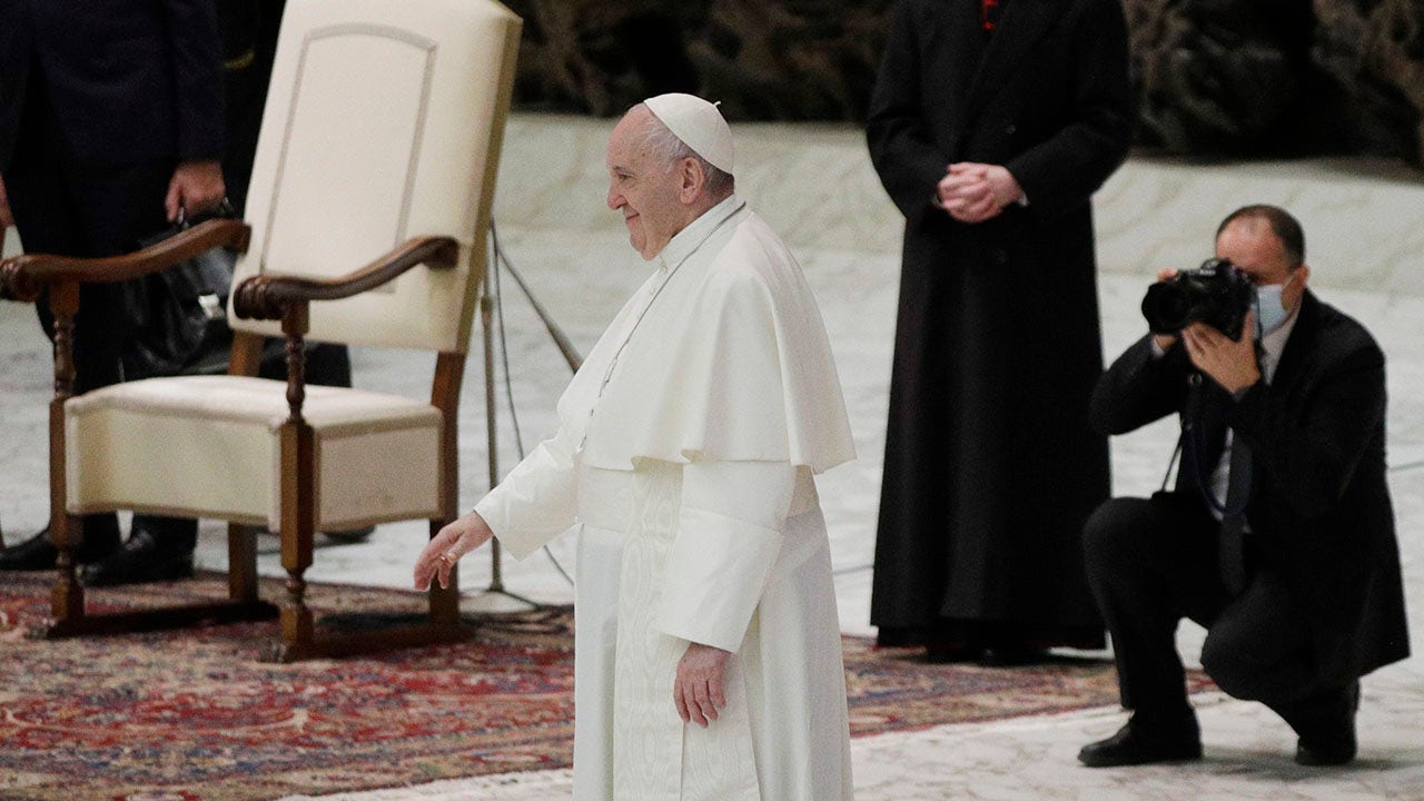 프란치스코 교황 “UN에 권한 없다”