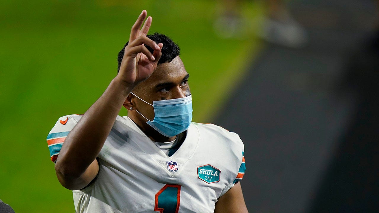Dolphins' Tua Tagovailoa benched for Ryan Fitzpatrick in 20-13 loss to  Broncos