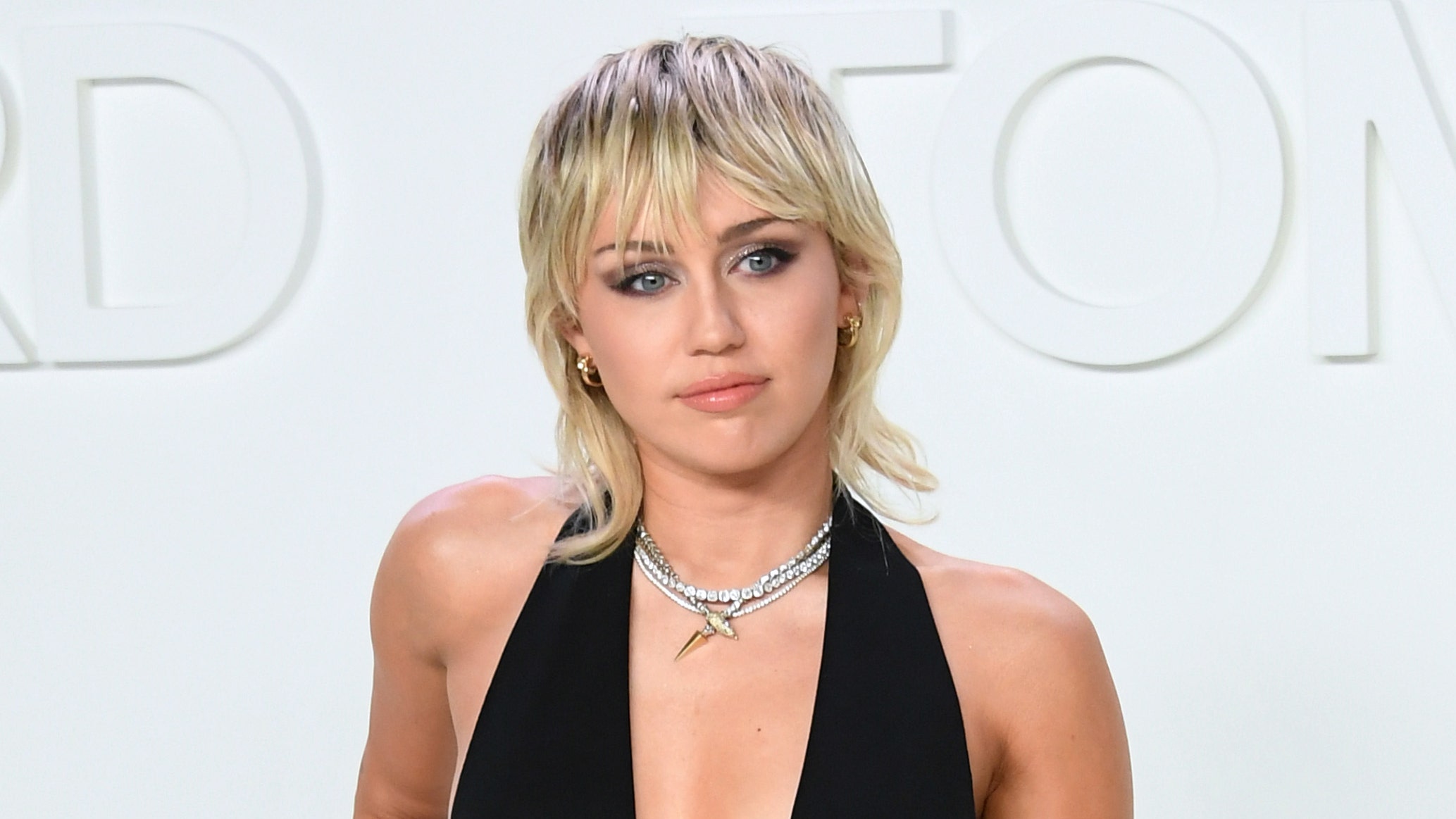 Miley Cyrus says she 'fell off' amid pandemic, reveals she's two weeks sober - Fox News