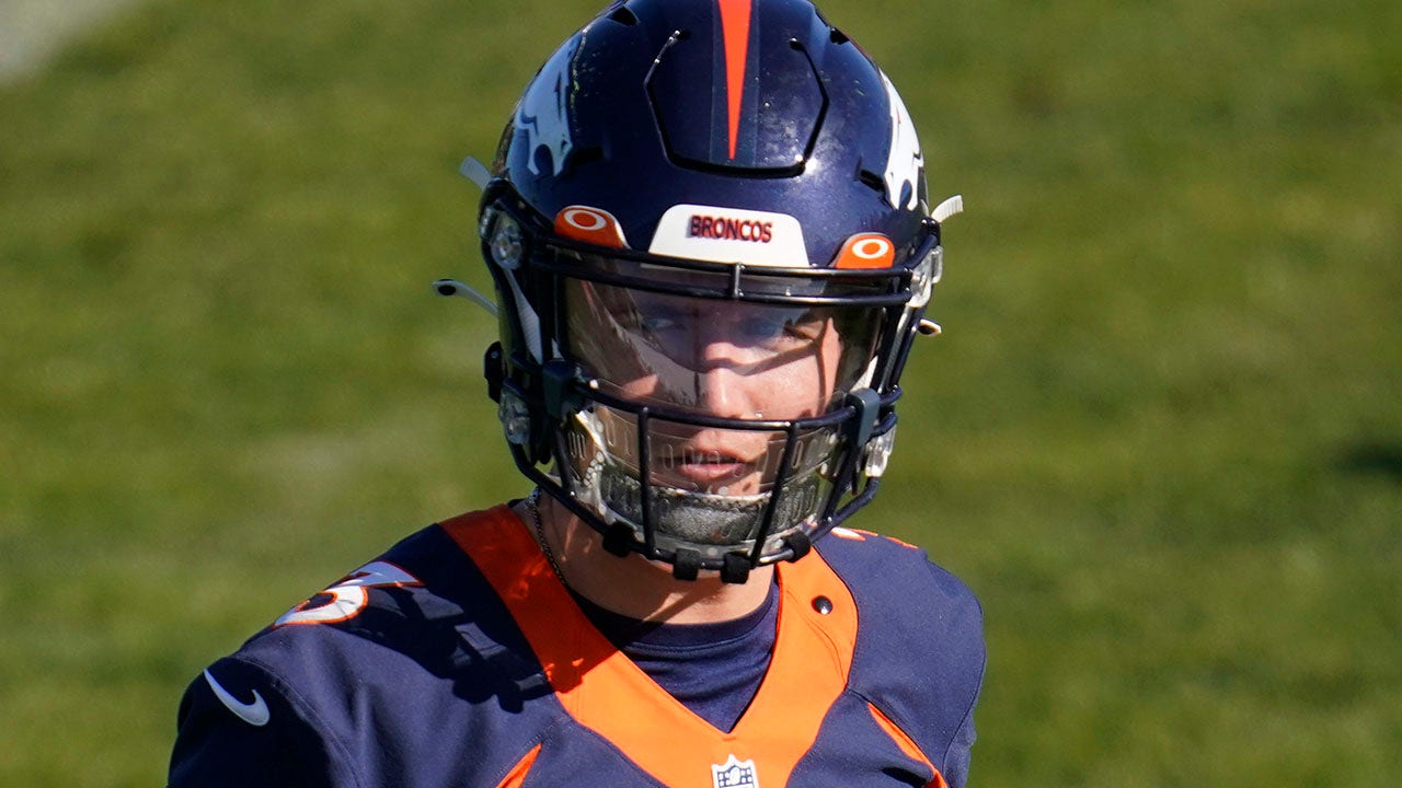 Decals are on Denver Broncos wide receiver Montrell Washington's helmet  during an NFL football game against the Los Angeles Chargers, Monday, Oct.  17, 2022, in Inglewood, Calif. (AP Photo/Kyusung Gong Stock Photo 