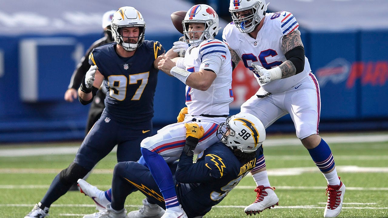 LA Chargers Lose to Buffalo Bills 27-17