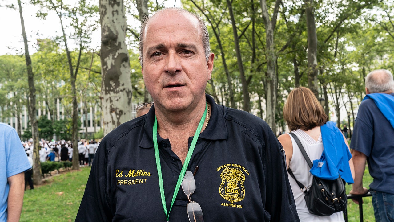 NYPD union head resigns after FBI raid on headquarters, home