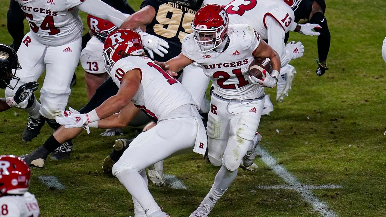 Rutgers rallies to knock off Purdue 37-30 behind Langan