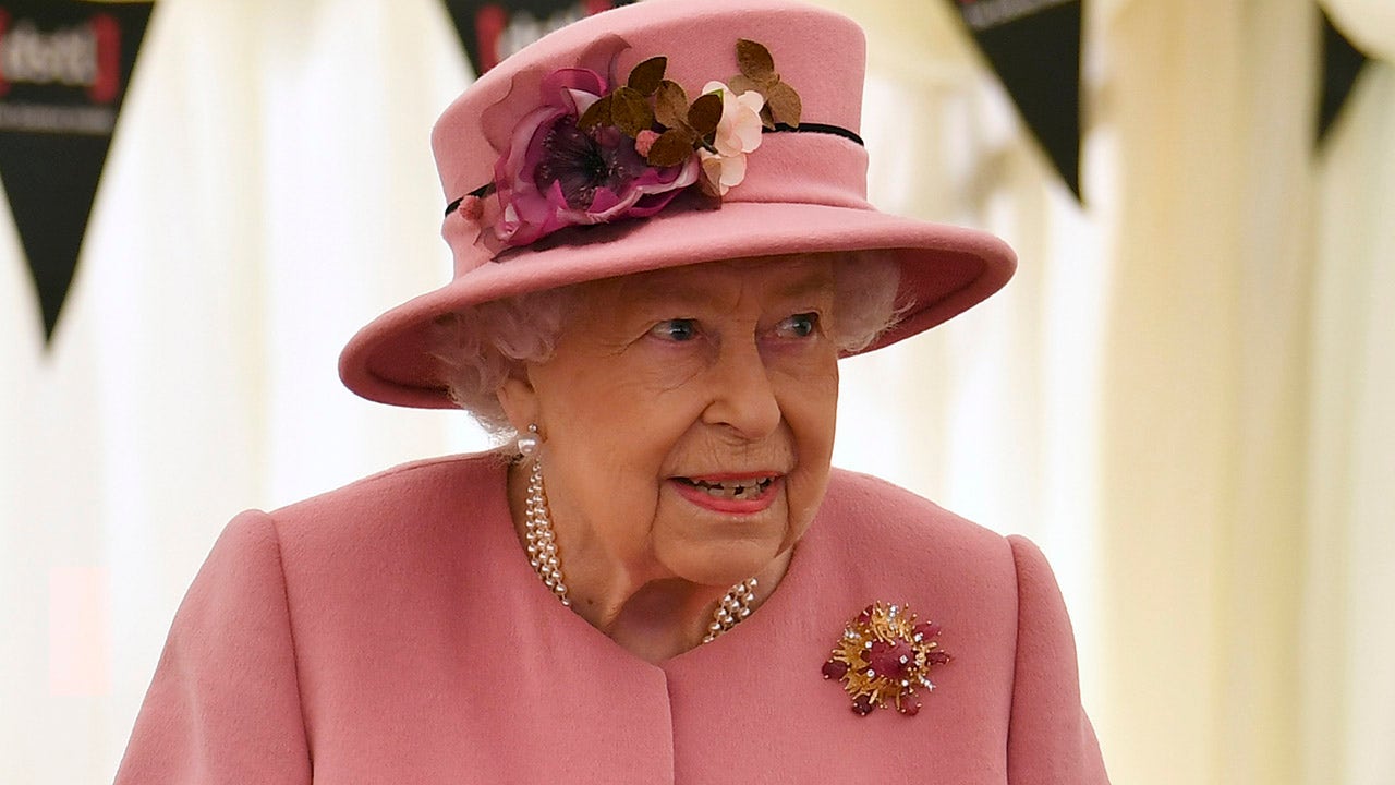 Names of Queen Elizabeth's new dogs revealed: report