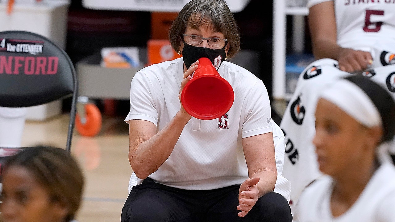 Stanford’s Tara VanDerveer eviscerates the NCAA on issues before the tournament: ‘I feel betrayed’