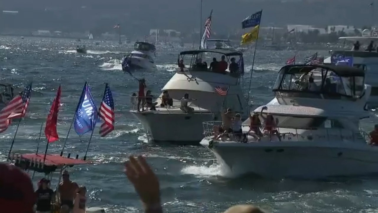 Boat Parade San Diego 2025 - Hedda Eachelle