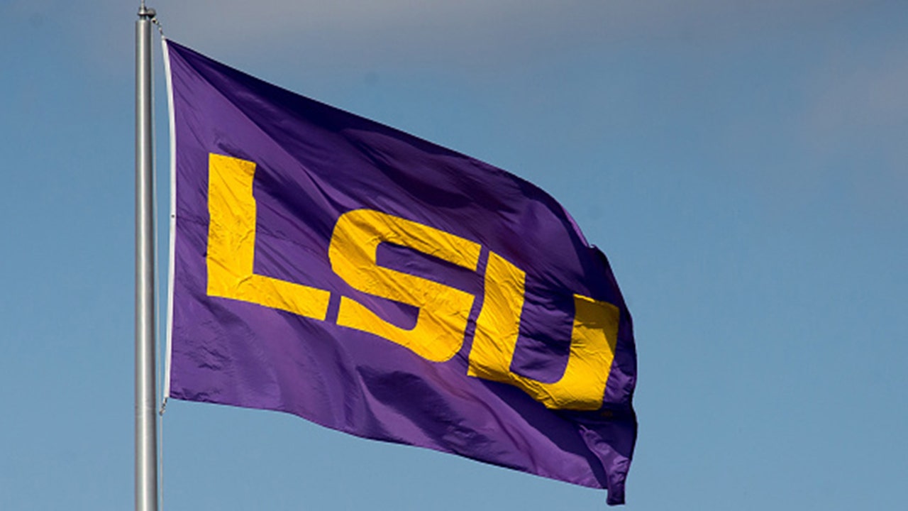 LSU suspends vaccination and negative test requirements for fans