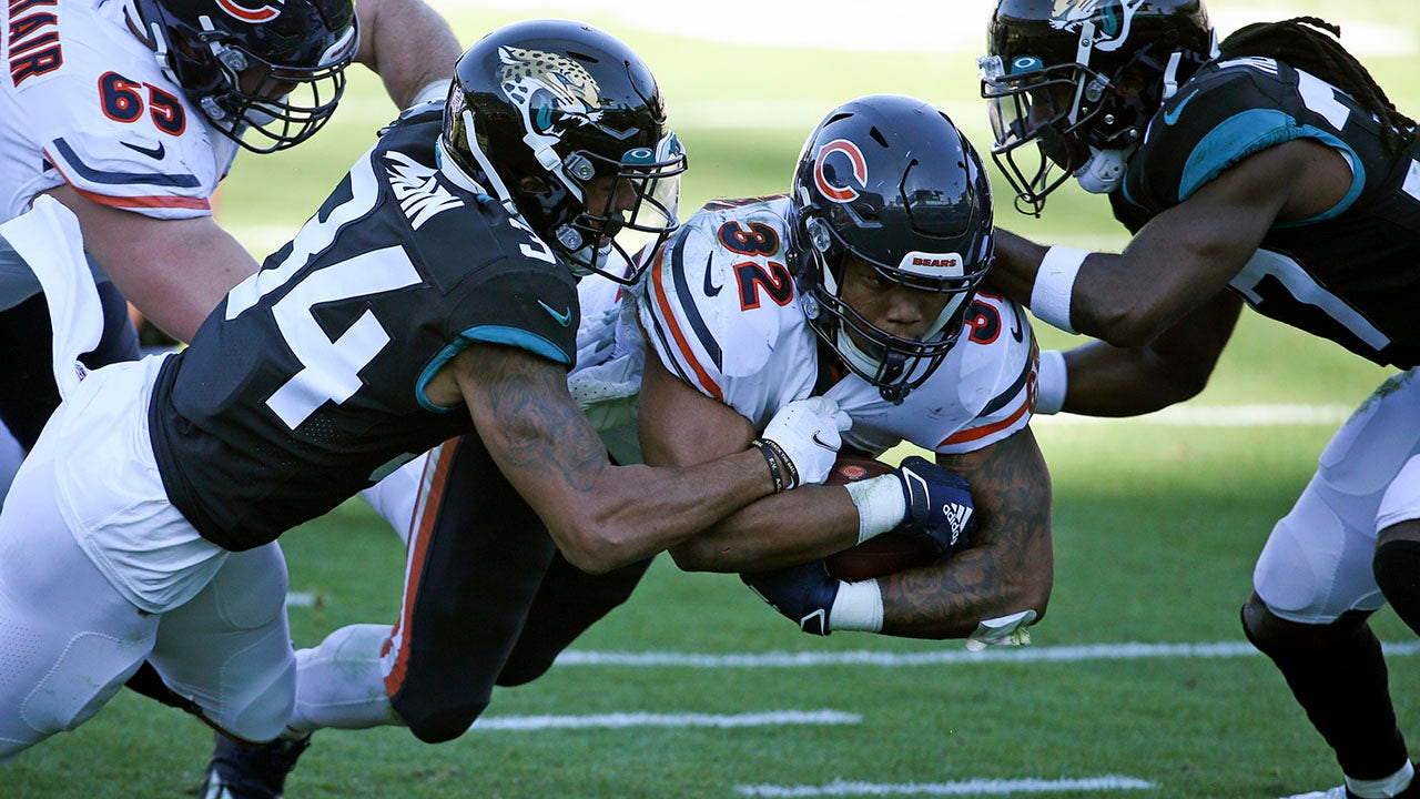 Bears close in on NFC playoffs, Jags lock up top draft pick