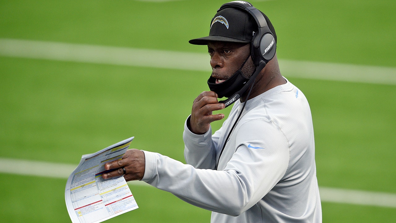 Los Angeles Chargers fire head coach Anthony Lynn after four