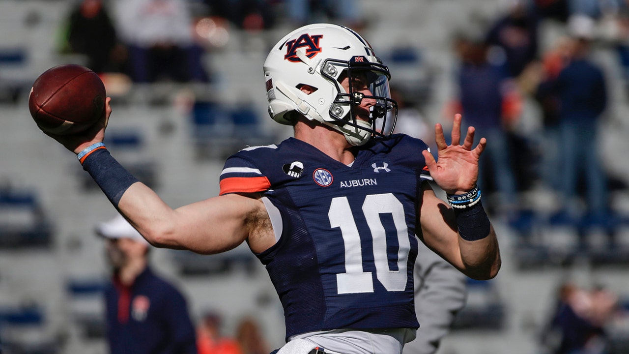 Auburn's Bo Nix scrambles for incredible touchdown run vs. Texas A&M