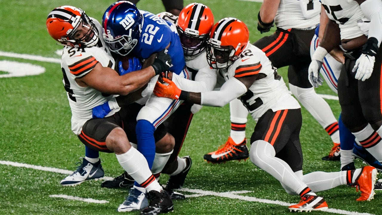 Cleveland Browns defeat New York Giants 20-6