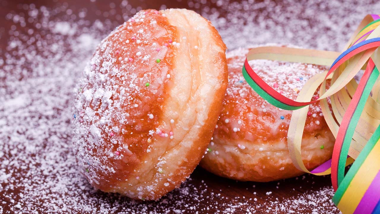 8 lucky New Year's foods from around the world