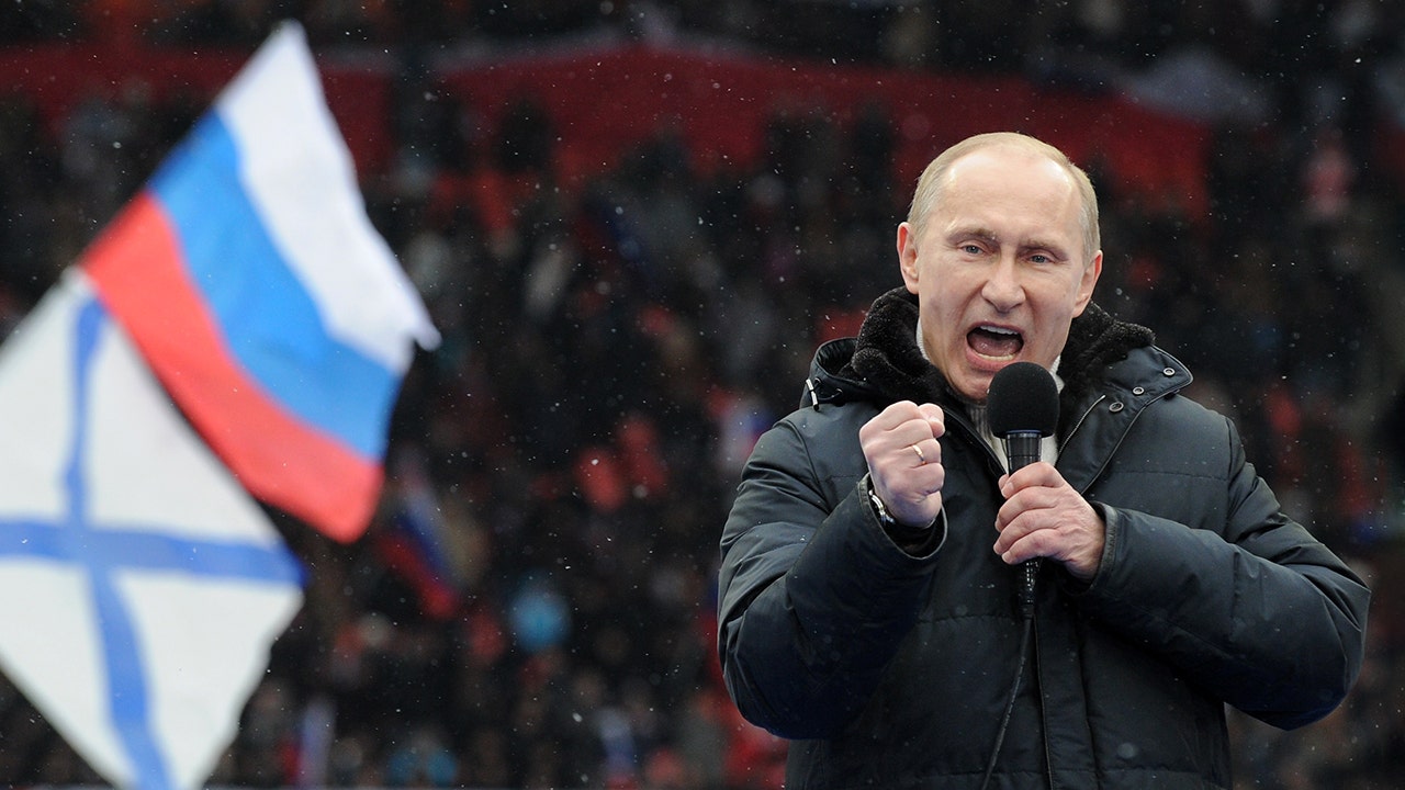 Putin signs bill providing lifelong immunity for Russian presidents after term