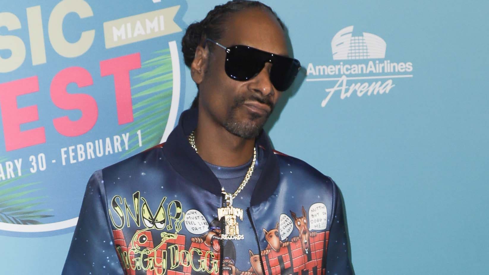 Snoop Dogg's latest song lyric implies he smoked pot with Barack Obama