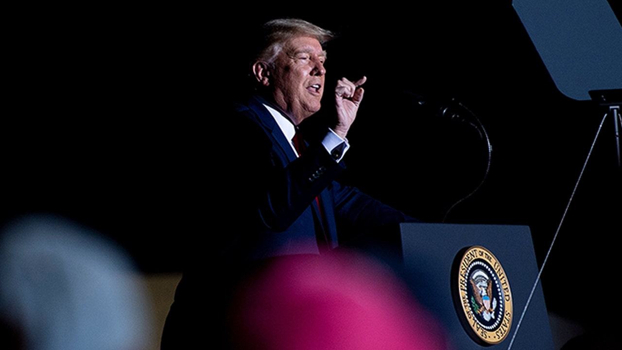 Nevada agency drops fines for Trump rally that violated coronavirus restrictions