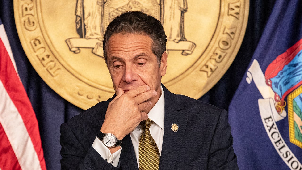 Cuomo sexual harassment report: Flood of Democrats, Republicans call for NY governor to leave office