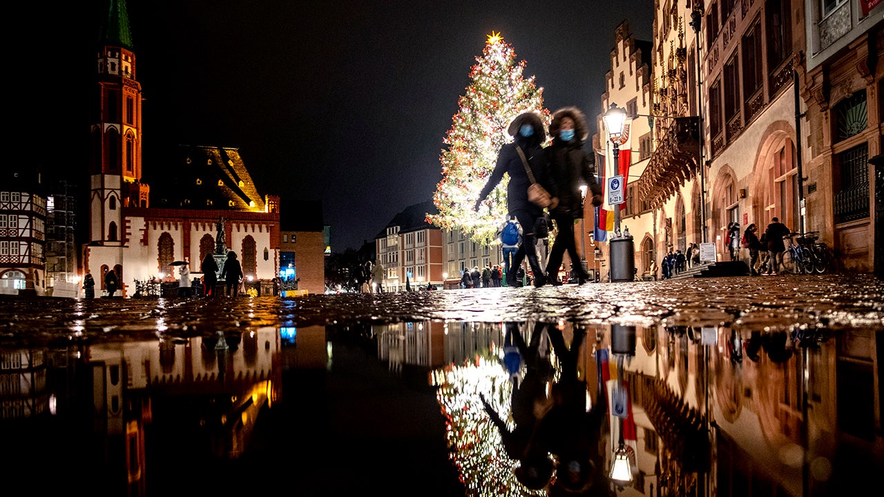 Christmas shopping 'canceled' in Germany before coronavirus lockdown
