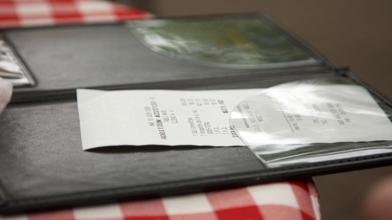 Restaurant grilled for imposing fee on ‘bad children’ and ‘adults unable to parent’