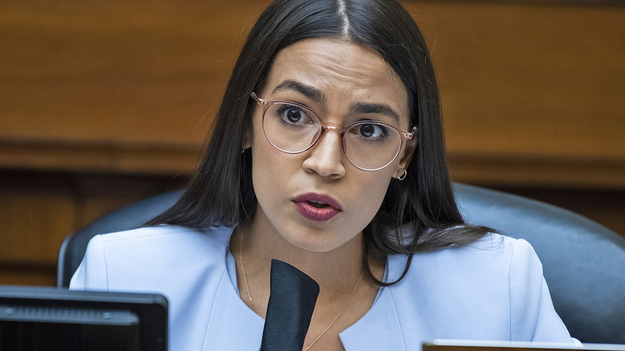 AOC says GOP minimum wage compromise is 'legislated poverty'