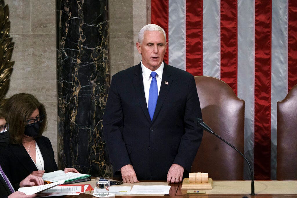 Secret service investigating death threats against Pence