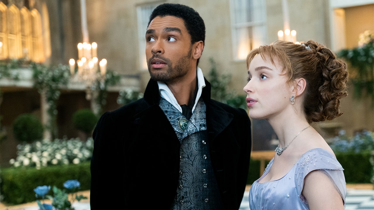 ‘Bridgerton’ star Phoebe Dynevor denies Regé-Jean Page romance rumors: ‘Always been strictly professional’